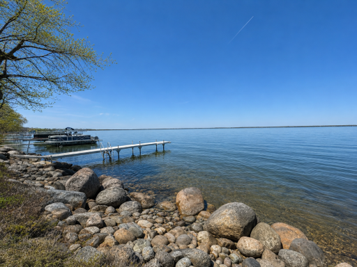 39409 Clearmont Road, Battle Lake, MN 56515