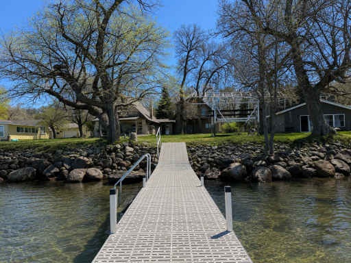 39409 Clearmont Road, Battle Lake, MN 56515