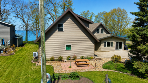 39409 Clearmont Road, Battle Lake, MN 56515