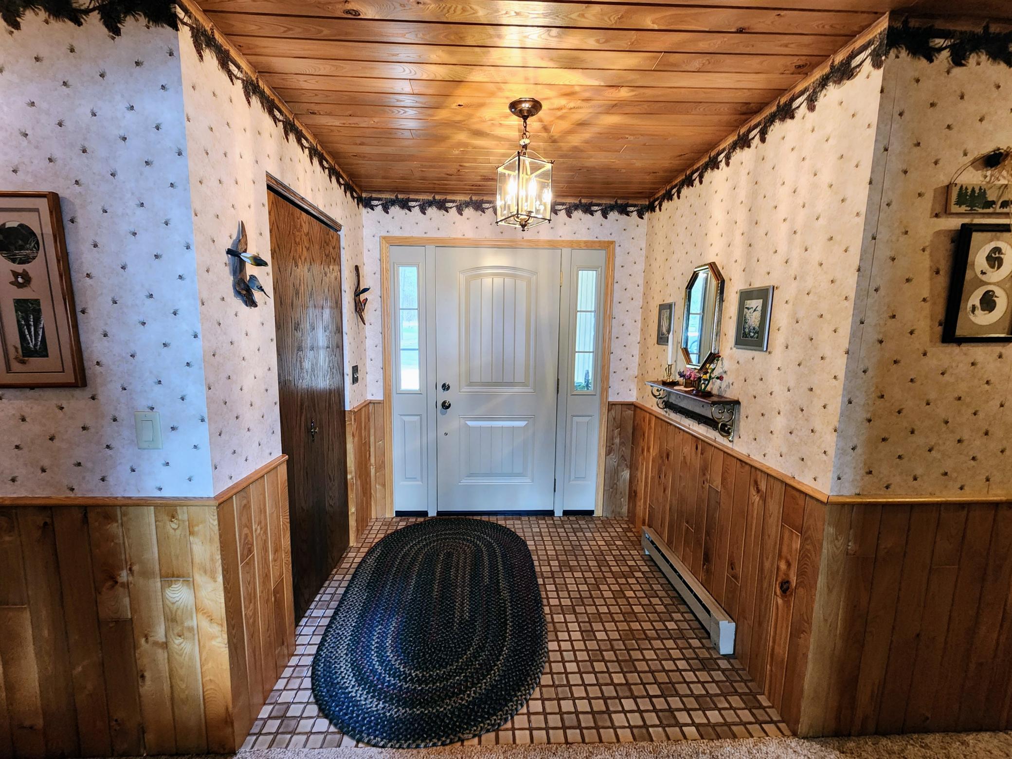 Large Entry Area.jpg