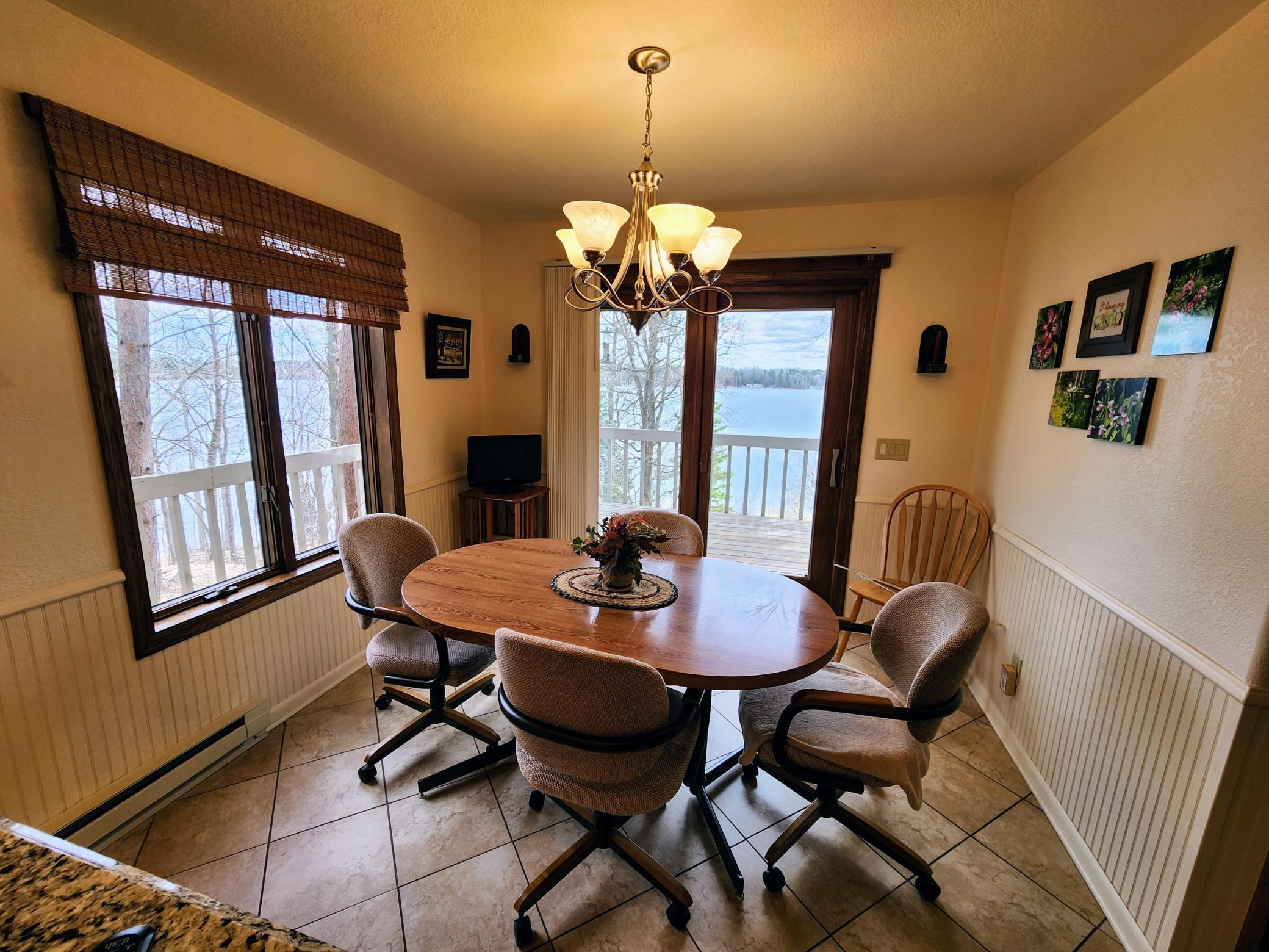 Eat In Kitchen Area.jpg