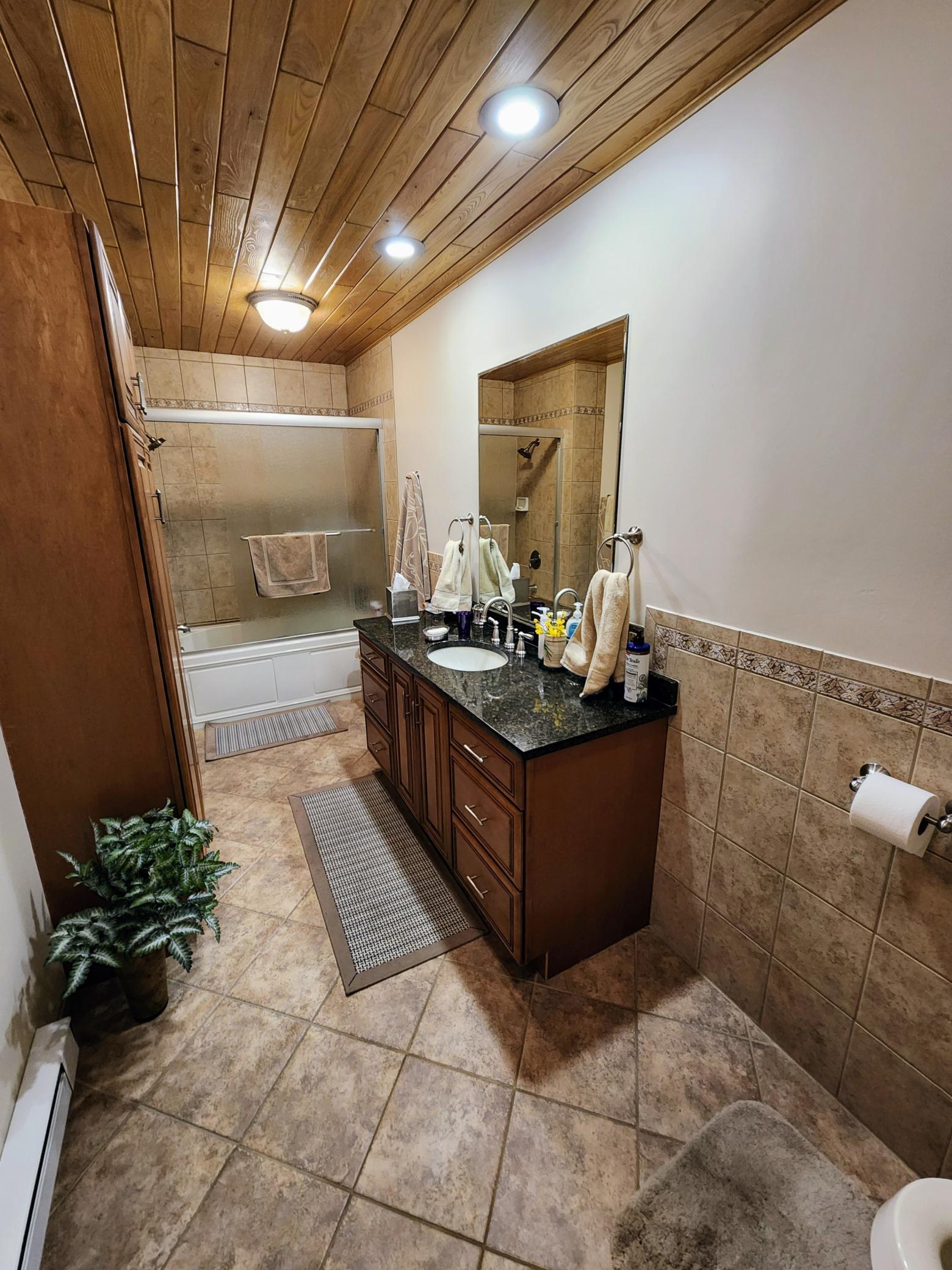 Bathroom Full.jpg