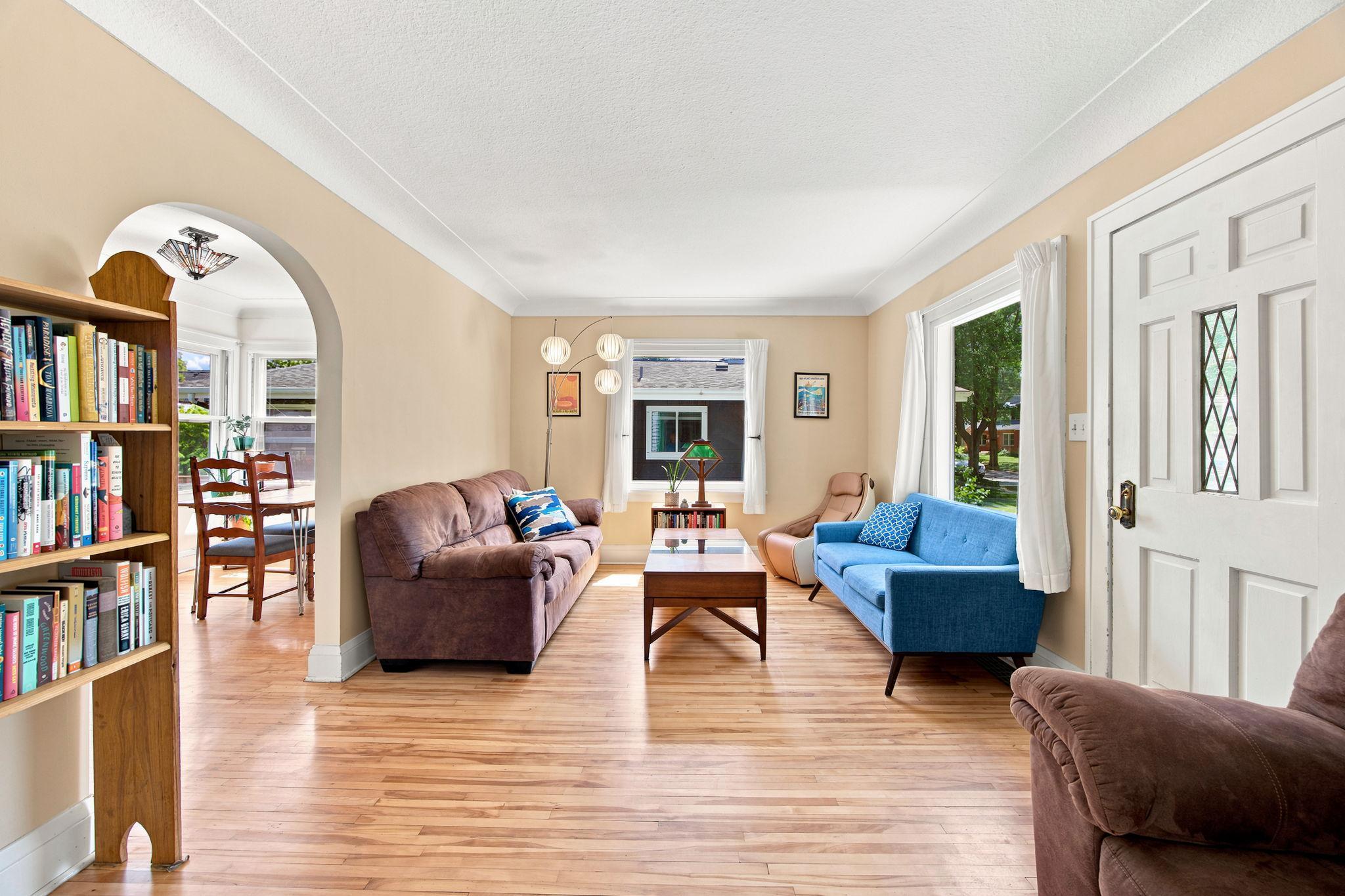 Bright Living Room with South and West facing windows