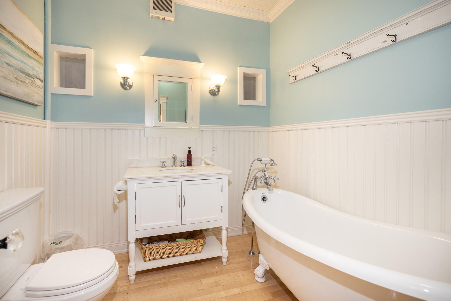 main floor bath