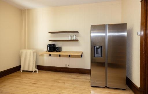 walk-in butler pantry