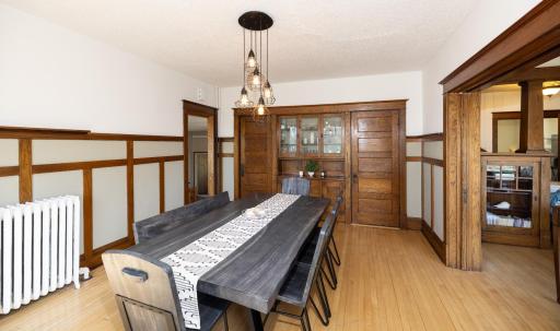 Orig built in hutch