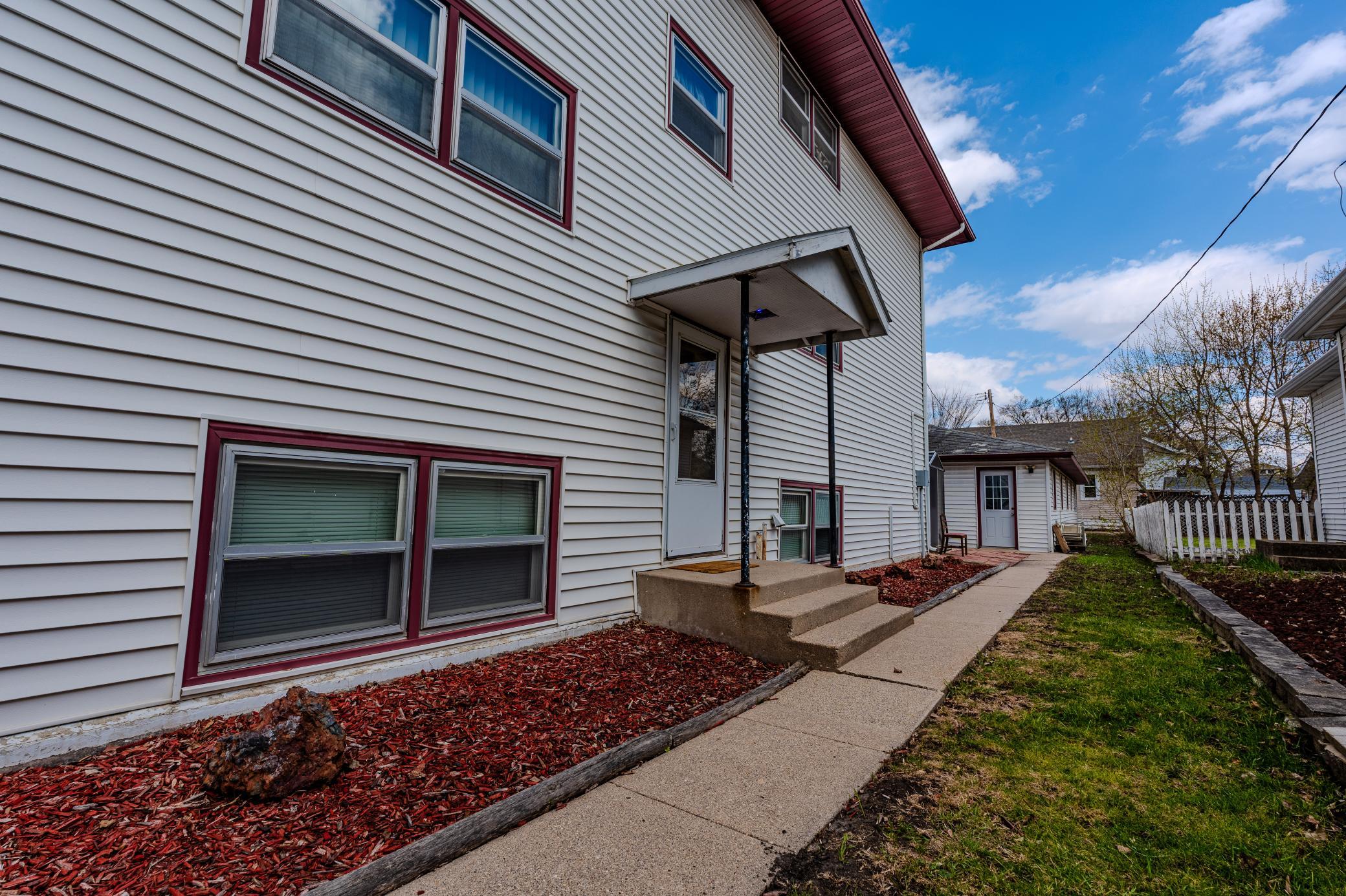 420 10th ave N Fargo Back door.jpg