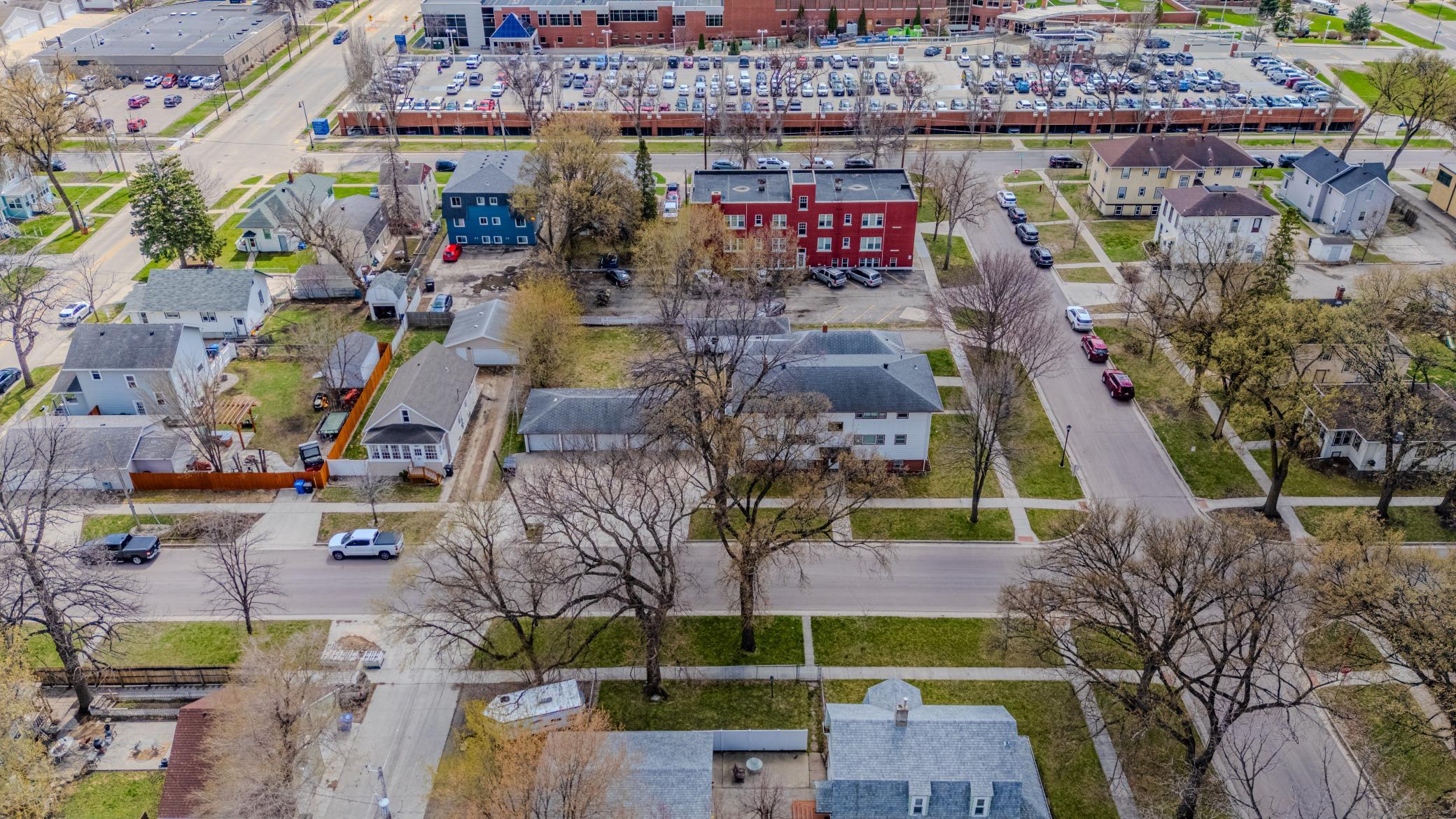 420 10th ave N Fargo front aerial neighborhood 2.jpg