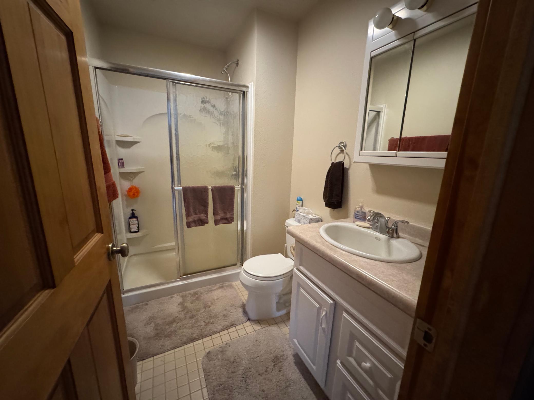 Full Bathroom