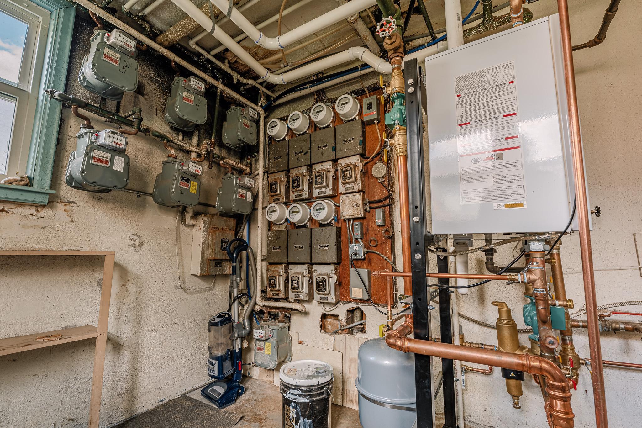 517 12th Ave N Fargo meters.jpg