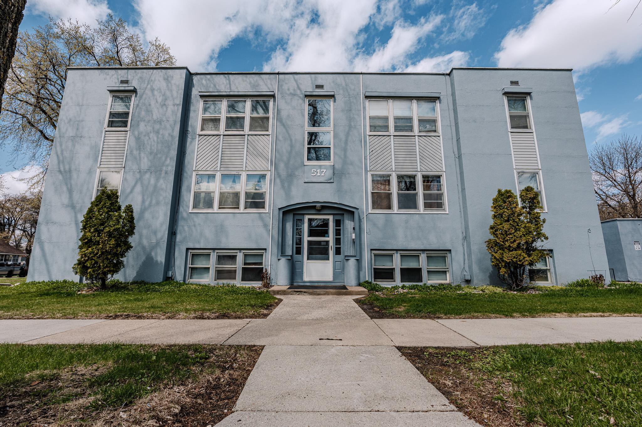 517 12th Ave N Fargo front view.jpg
