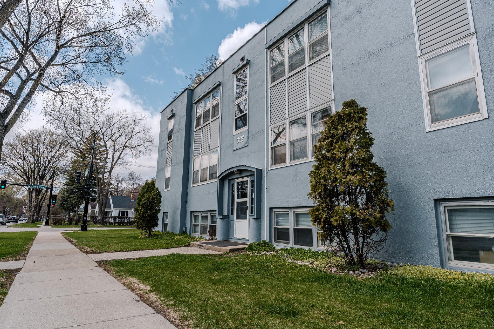 517 12th Ave N Fargo front side.jpg