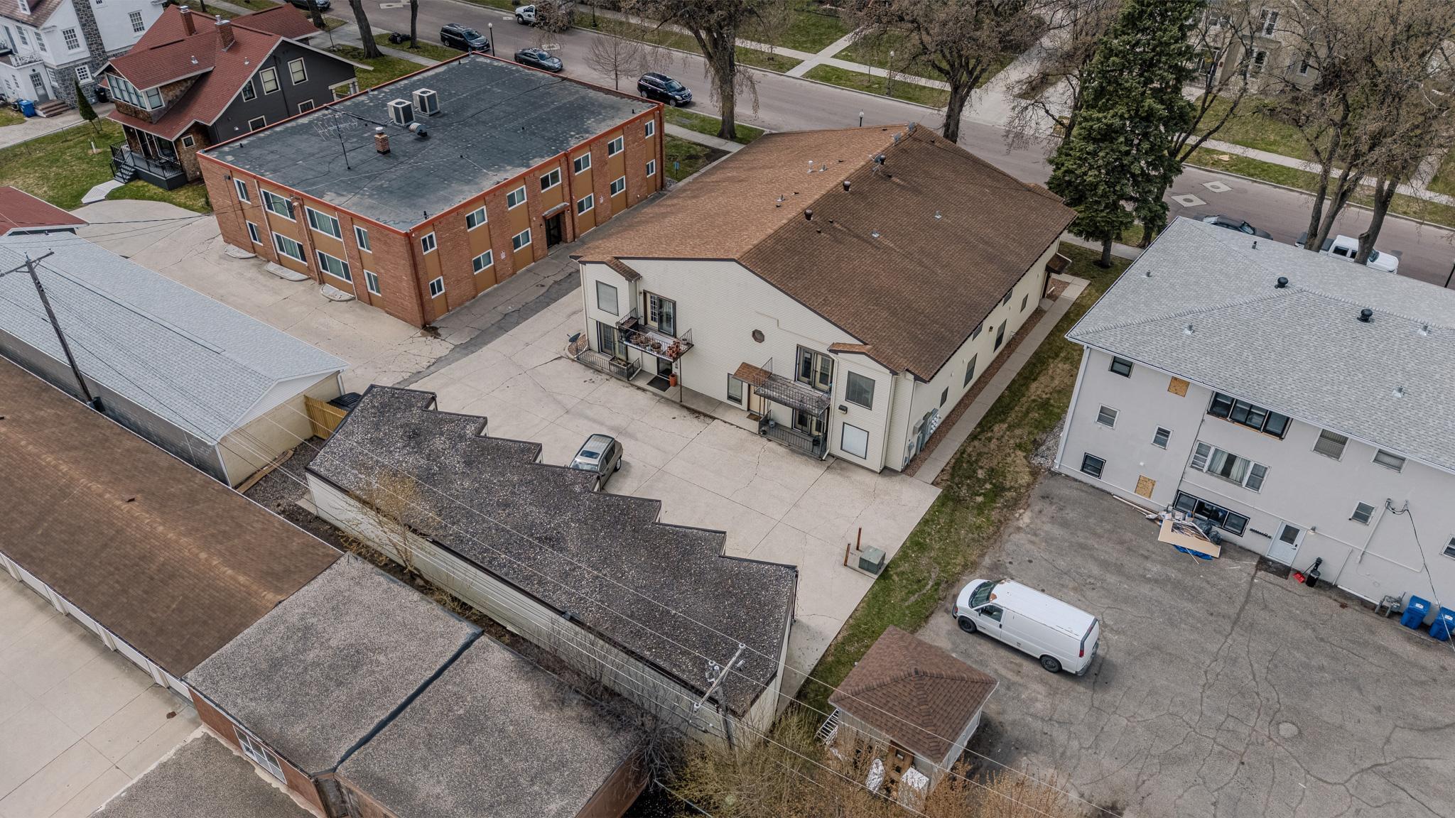 516 8th st s Fargo aerial back w_garages 2.jpg