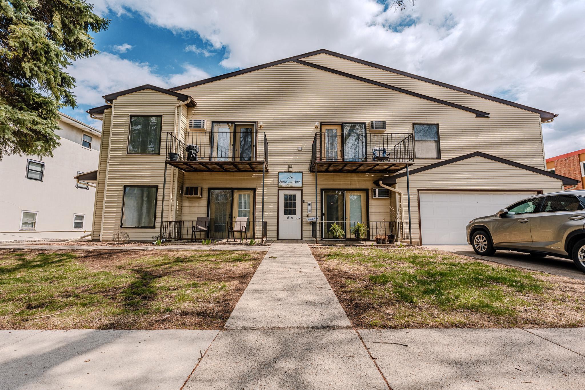 516 8th st s Fargo front.jpg