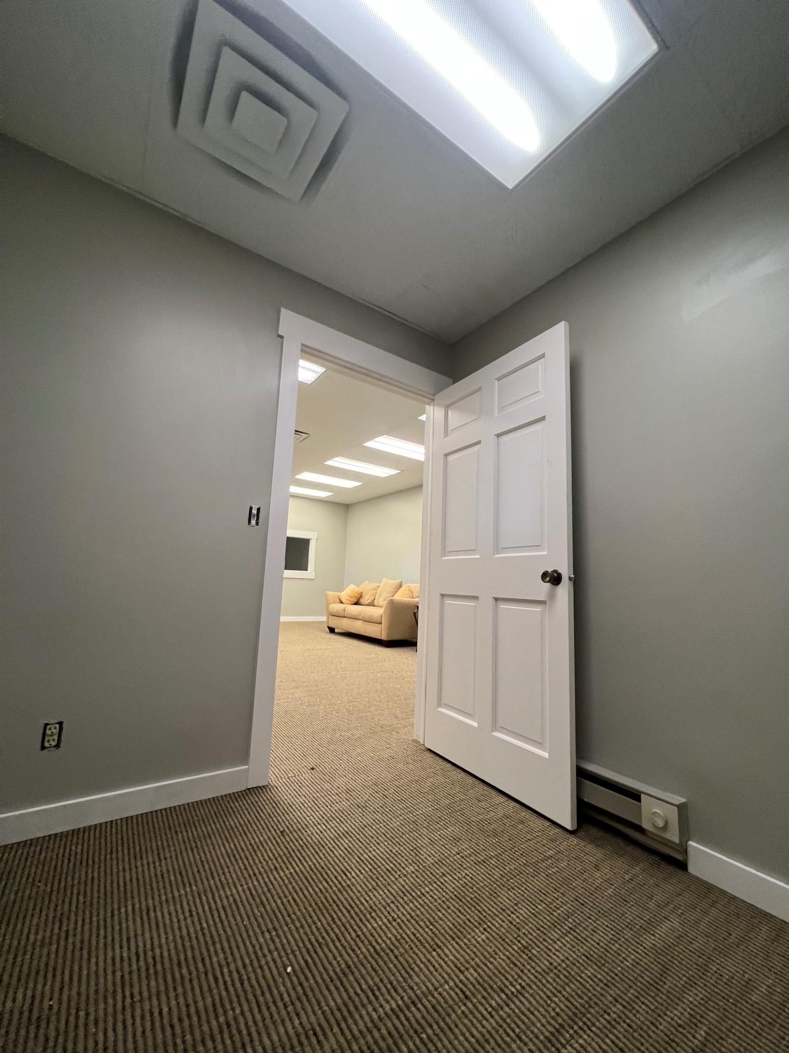 Space G Small Office1 (1).jpg