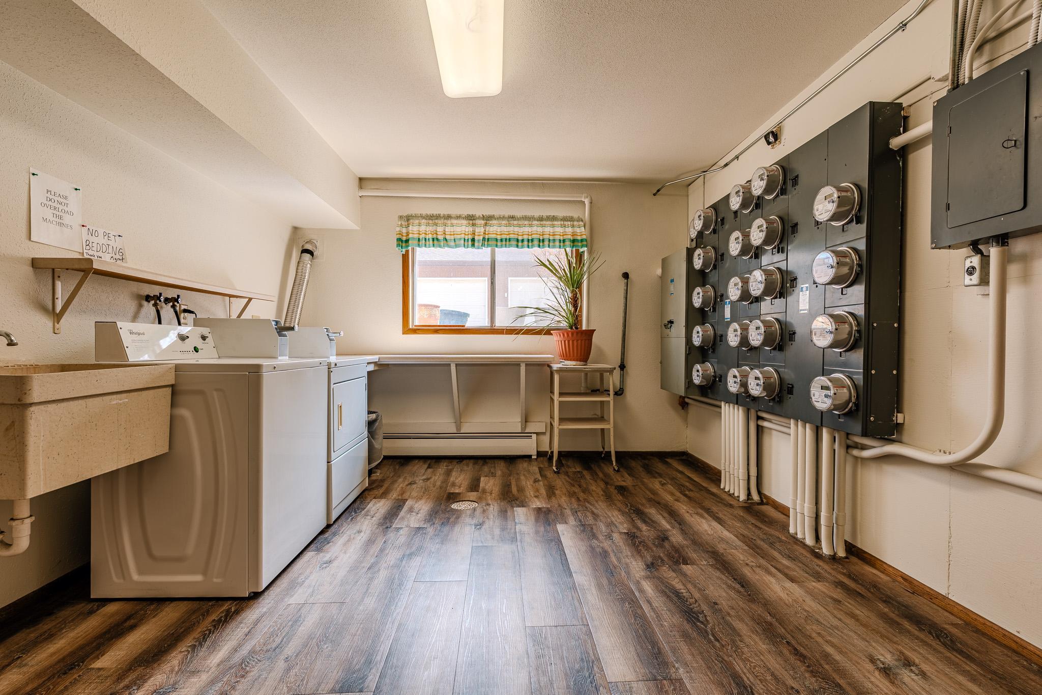 301 6th St S Mhd laundry.jpg