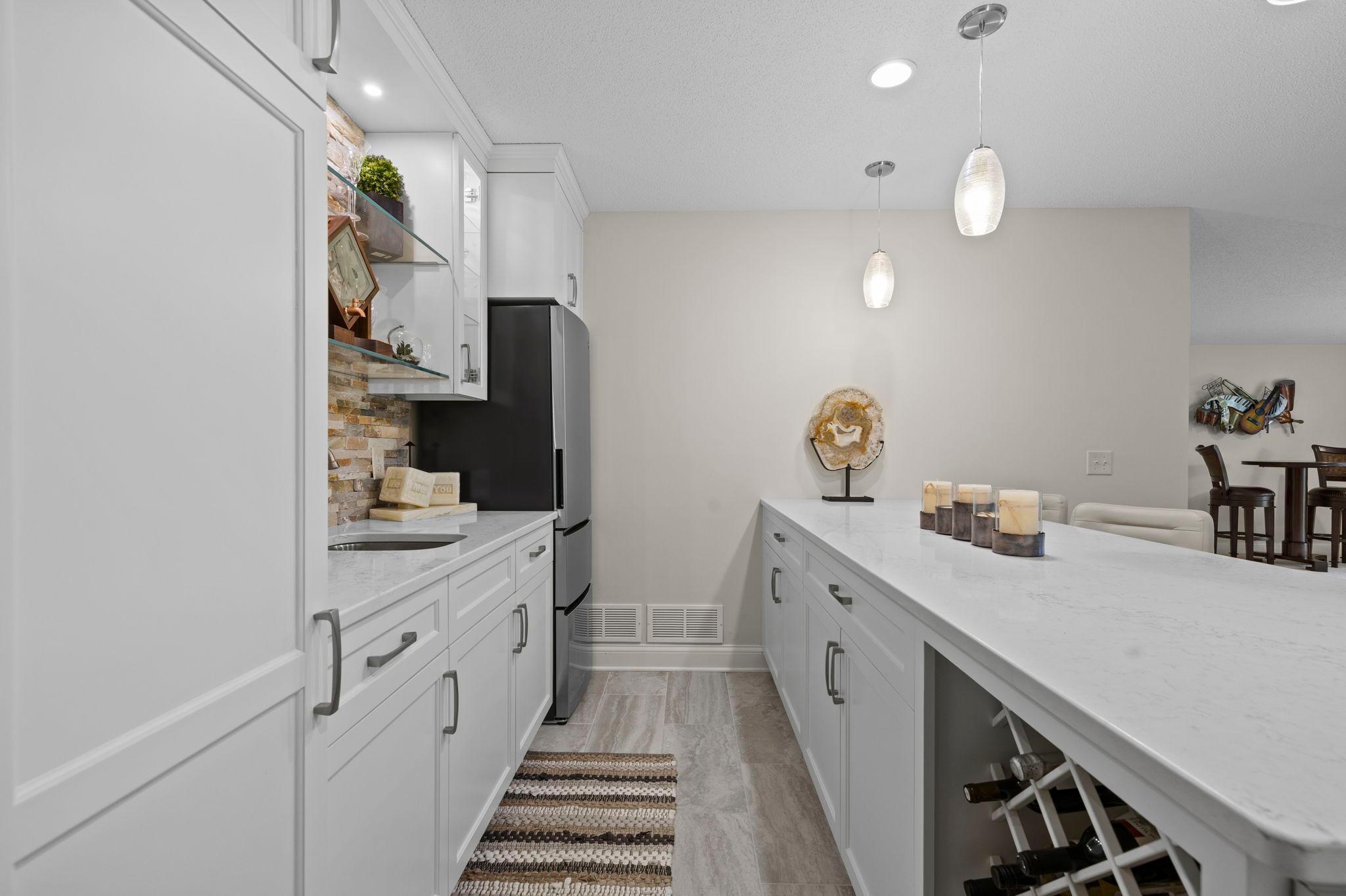 Bar kitchen cabinets