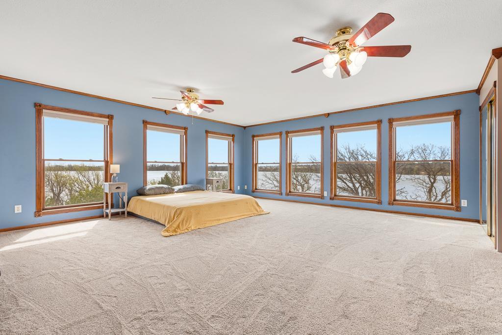 Wall to wall windows and GREAT VIEWS!
