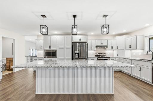 Large island great for meal prep and entertaining!
