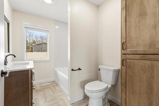 711 8th Street W, Clear Lake, SD 57226