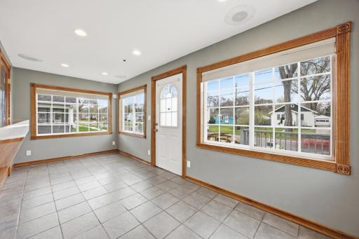 Enclosed Front Porch - Electric Heated Tile Floors