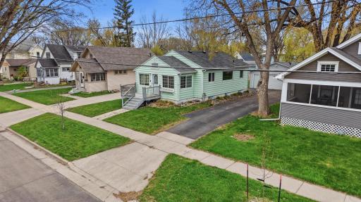 1621 8th Avenue S, Fargo, ND 58103
