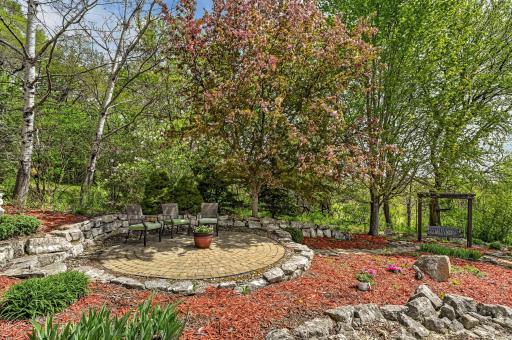 1020 Istas Lane SW, Oronoco, MN 55960
