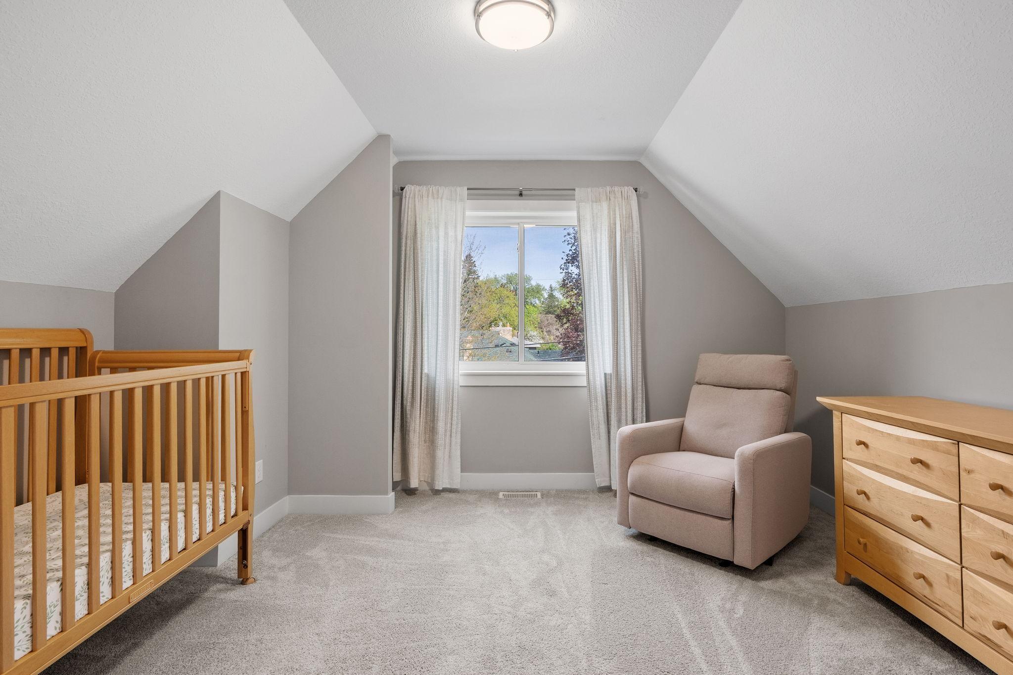 Second upstairs bedroom