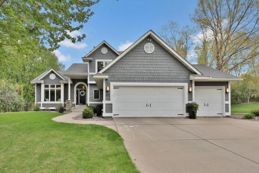 507 Owasso Hills Drive, Saint Paul, MN 55113