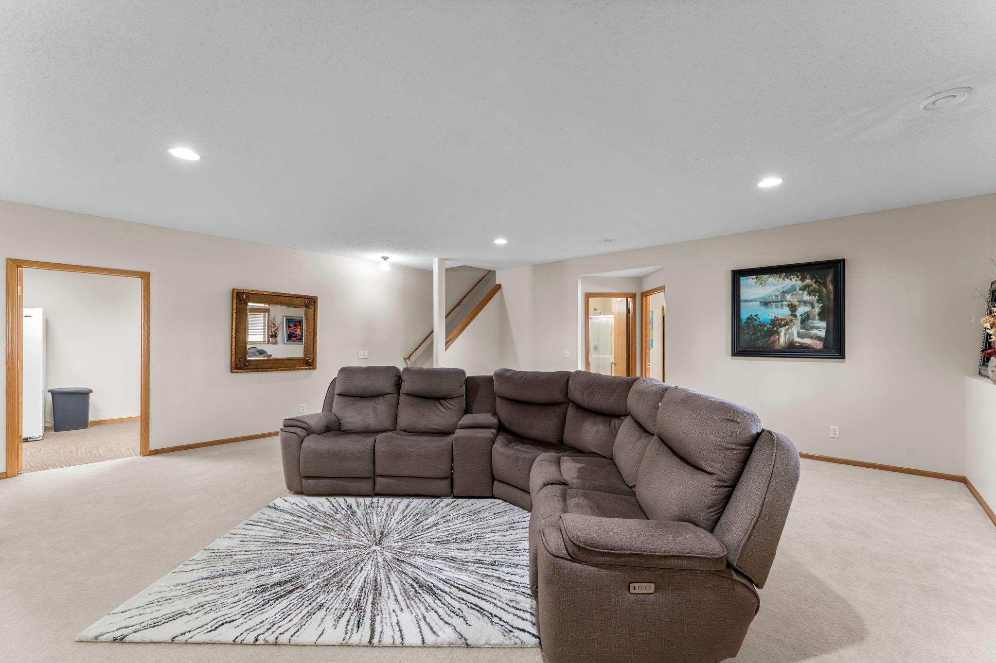 42-web-or-mls-809 Woodduck Dr-56.jpg