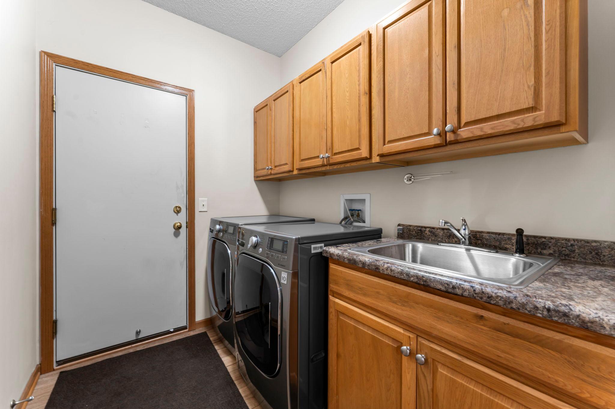 25-web-or-mls-809 Woodduck Dr-105.jpg