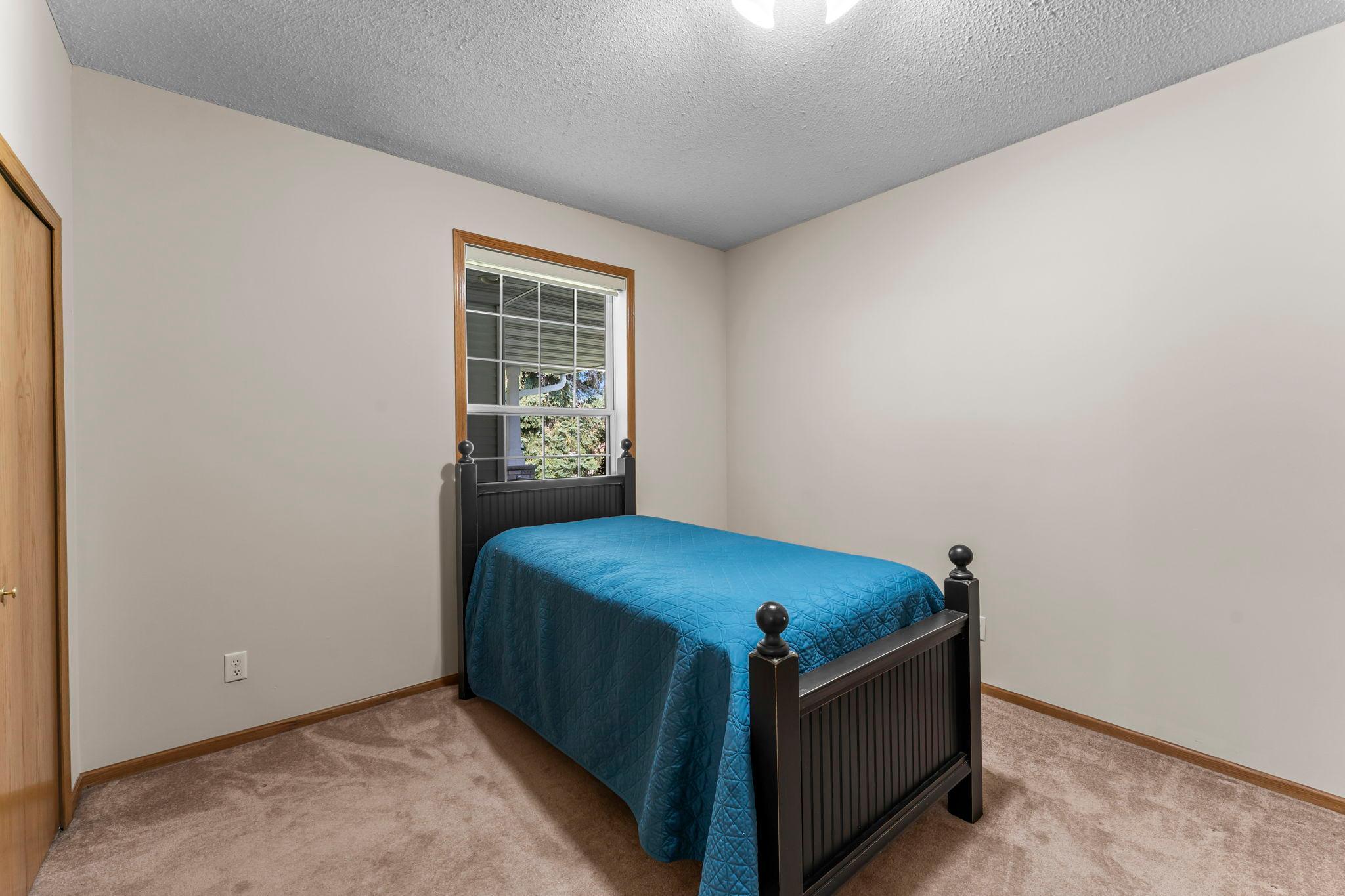 38-web-or-mls-809 Woodduck Dr-98.jpg