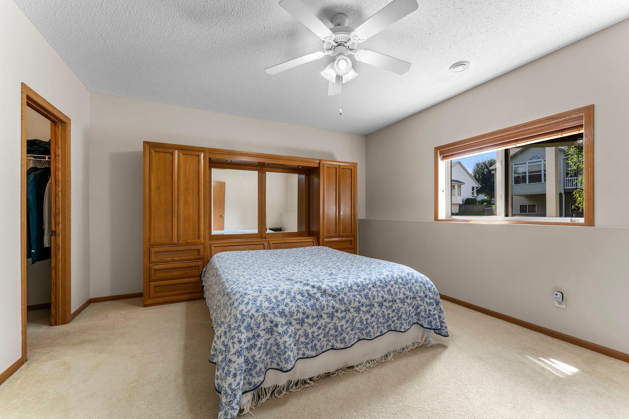 32-web-or-mls-809 Woodduck Dr-84.jpg