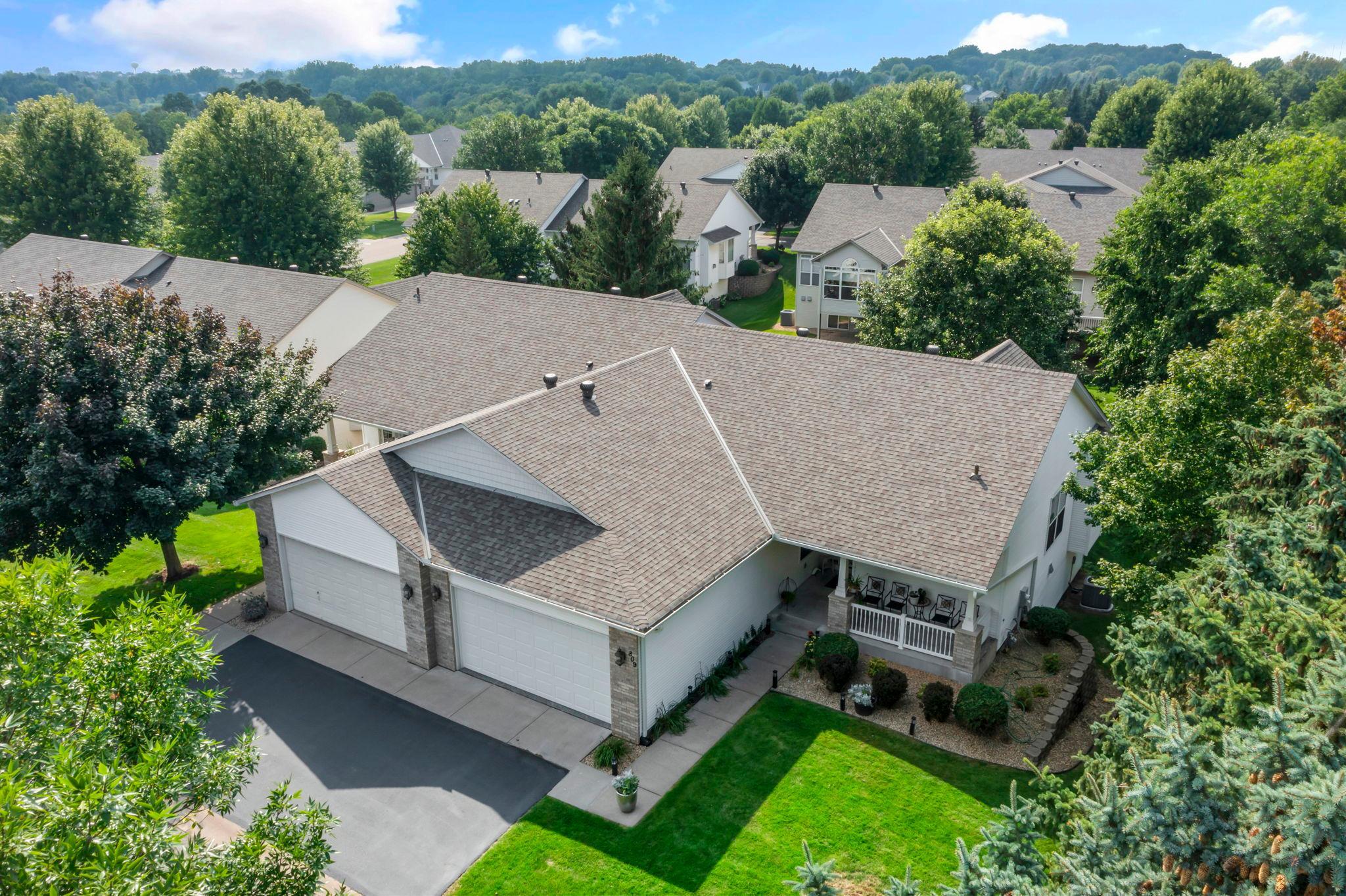 3-web-or-mls-809 Woodduck Dr-170.jpg