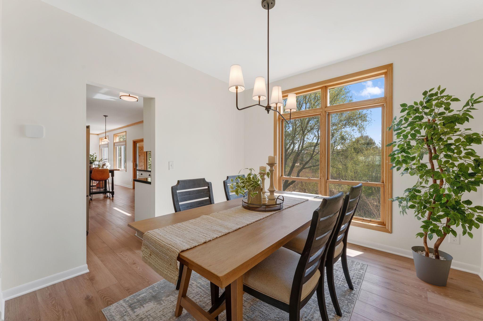 Dining room to kitchen.jpg