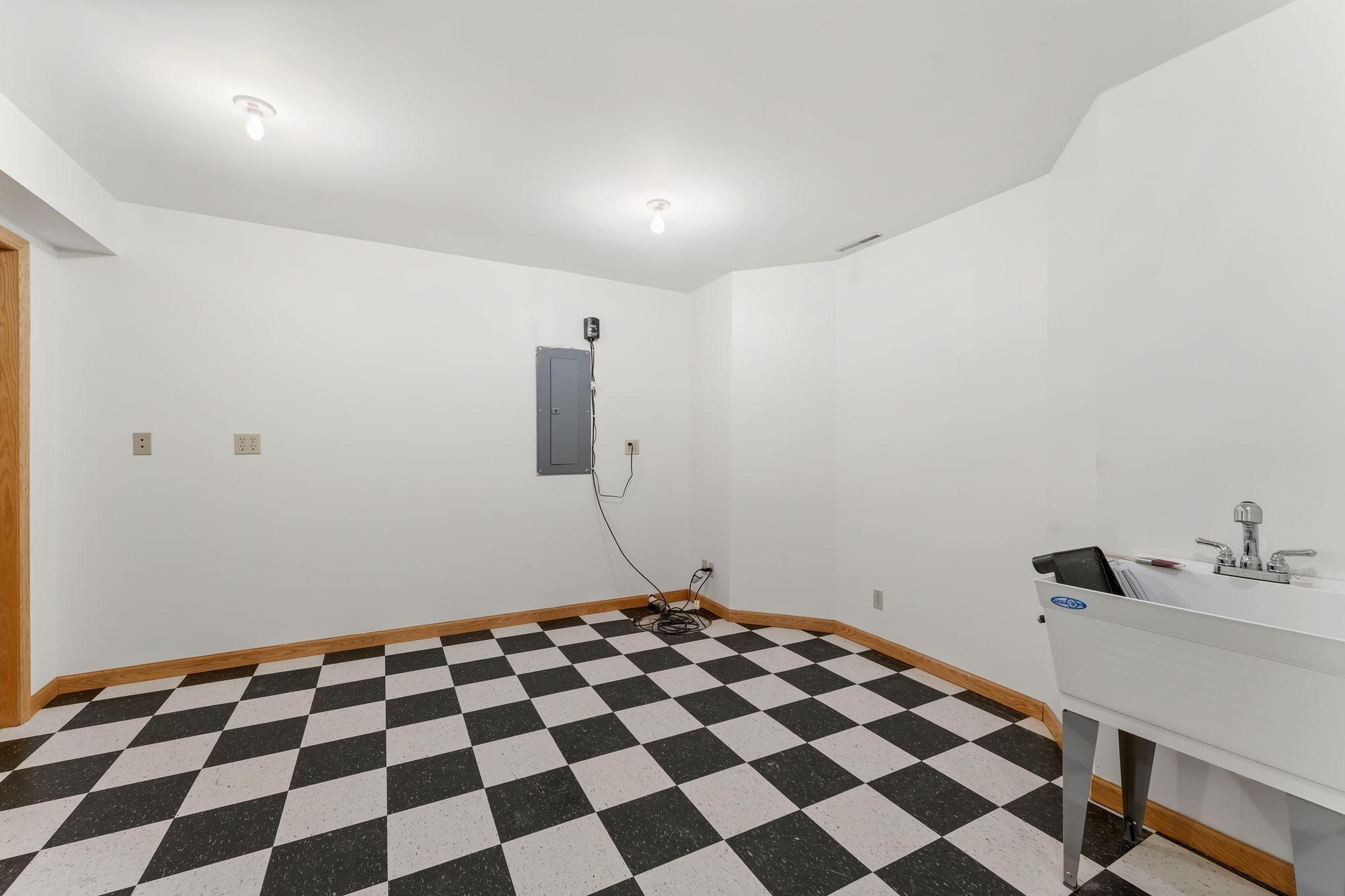 Flex room.jpg