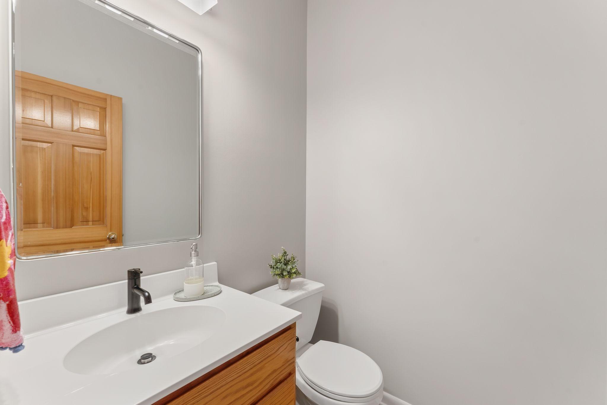 Main Floor 1/2 Bath.jpg