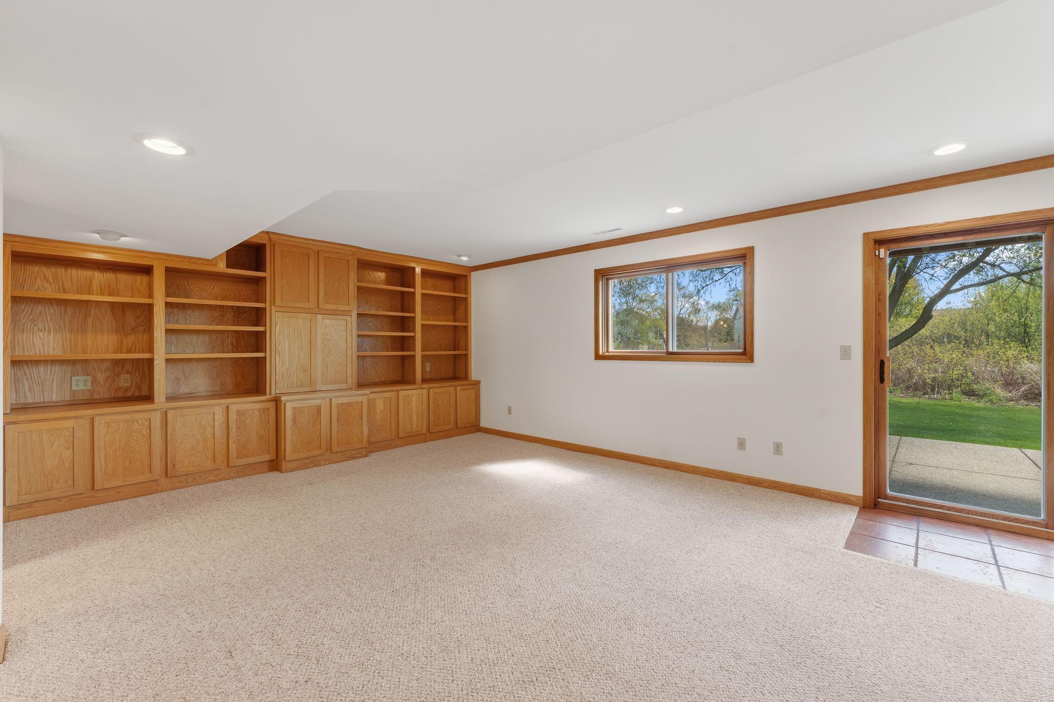 LL Family Room2.jpg