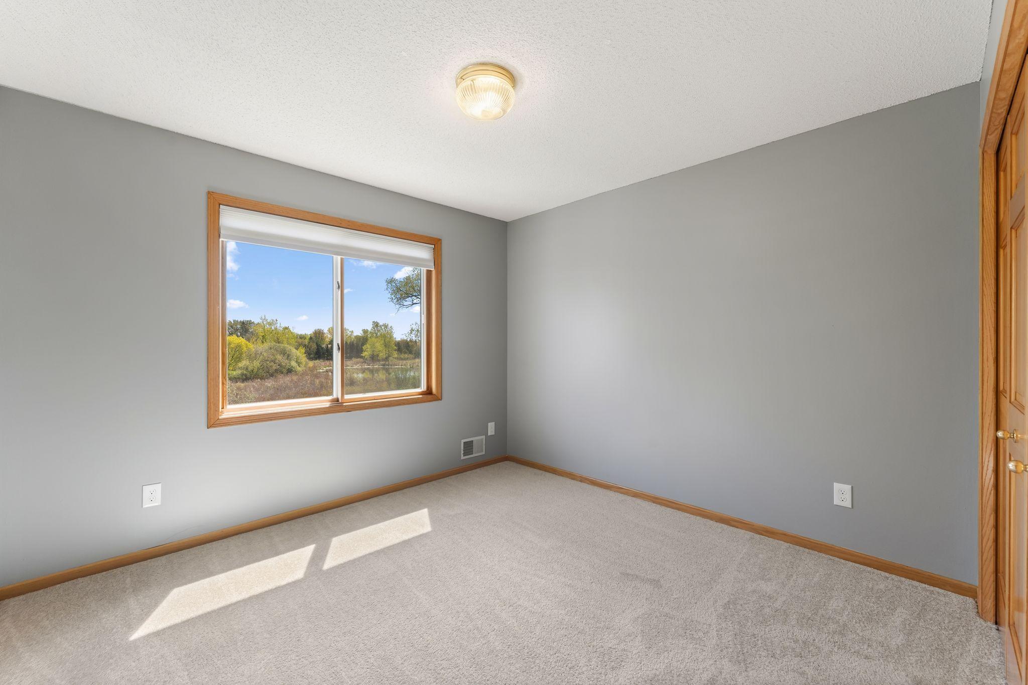 Upper bedroom2.jpg
