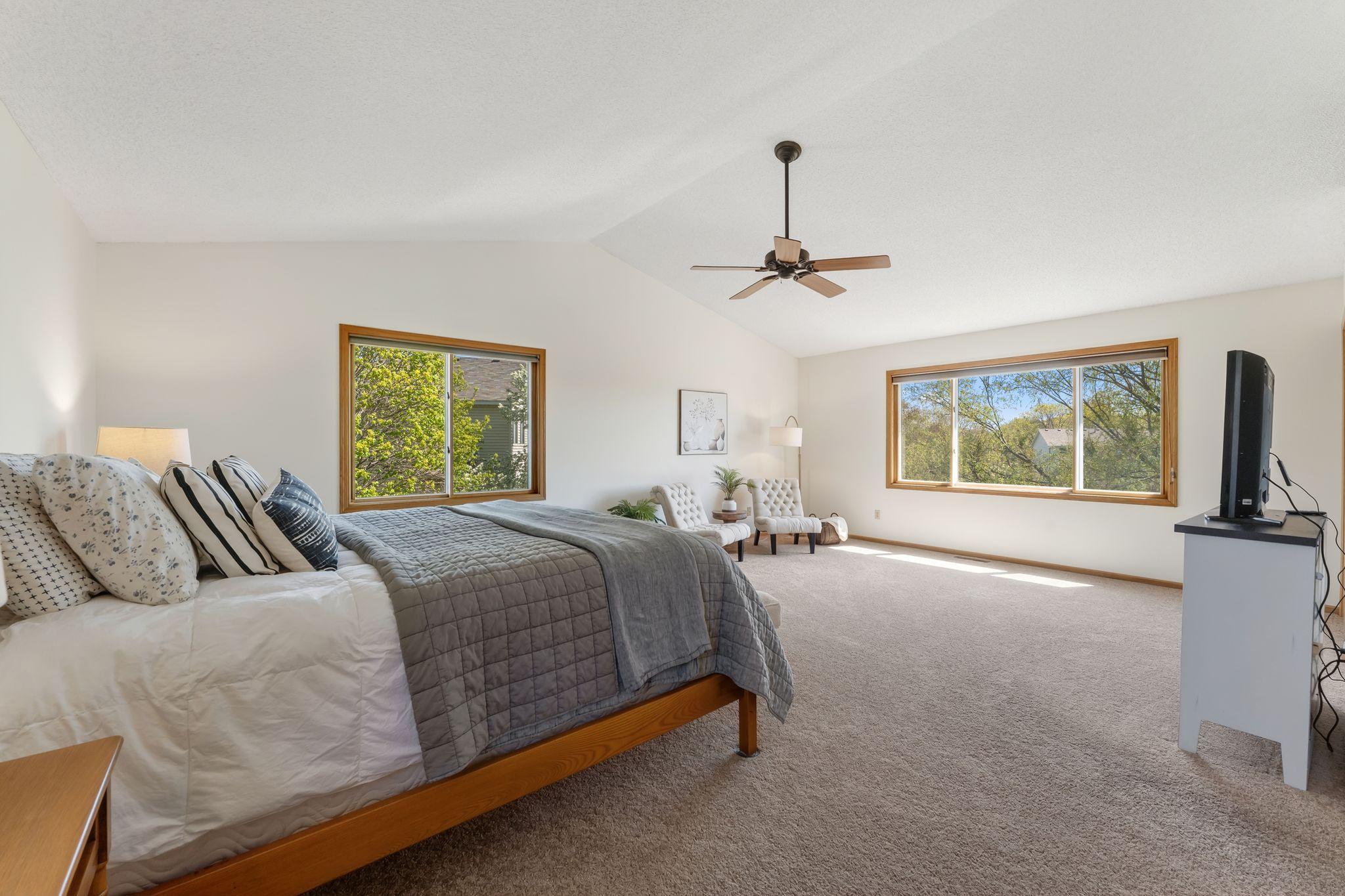 Primary Bedroom.jpg
