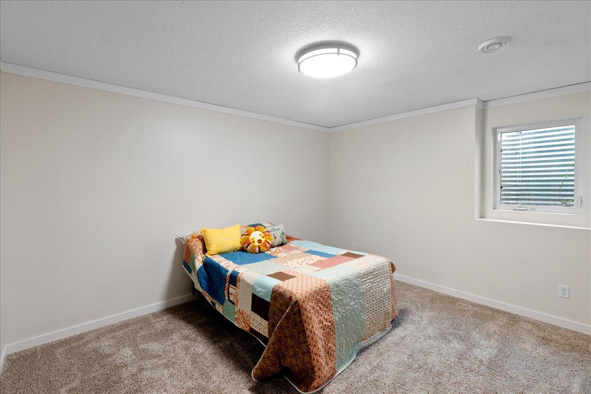Large 3rd bedroom in the lower