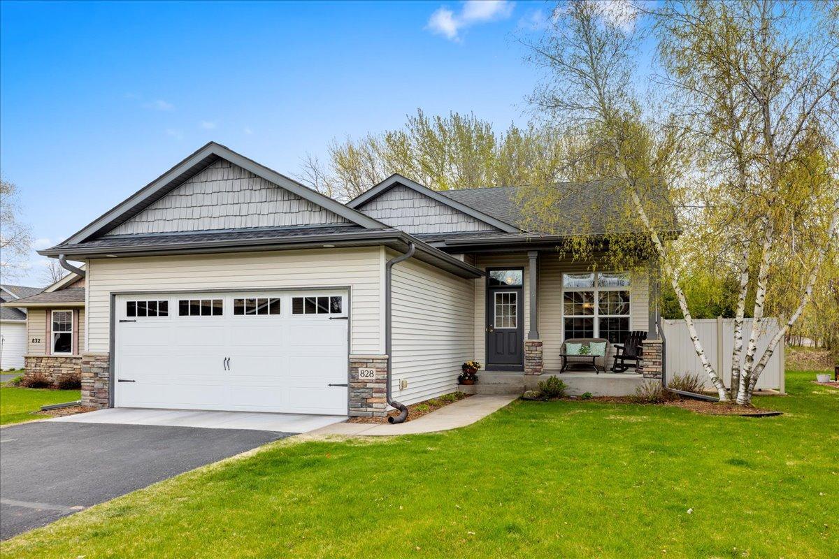 Easy one-level living and a finished lower level