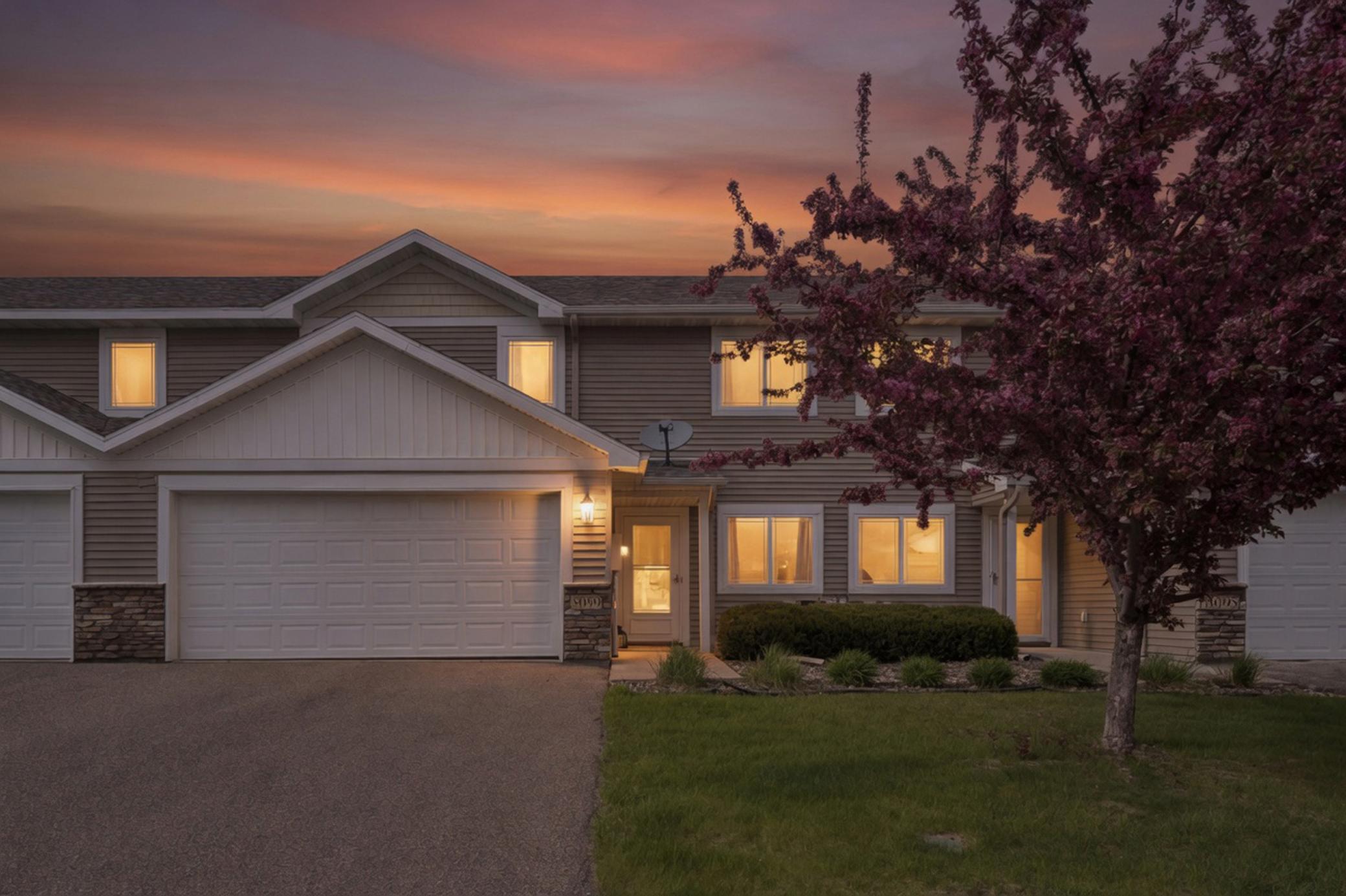 19_twilight_exterior.jpg