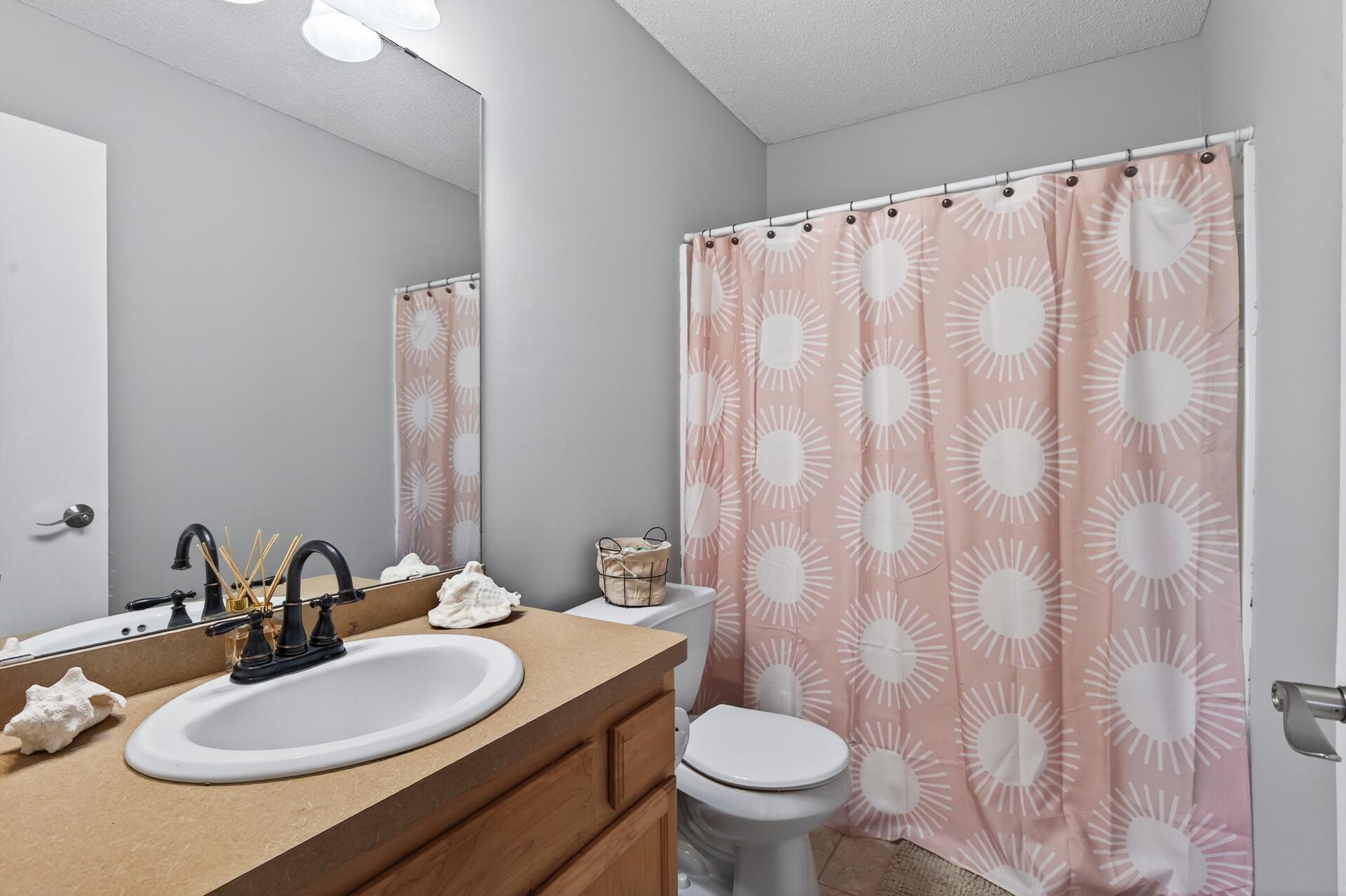 Full Guest Bathroom