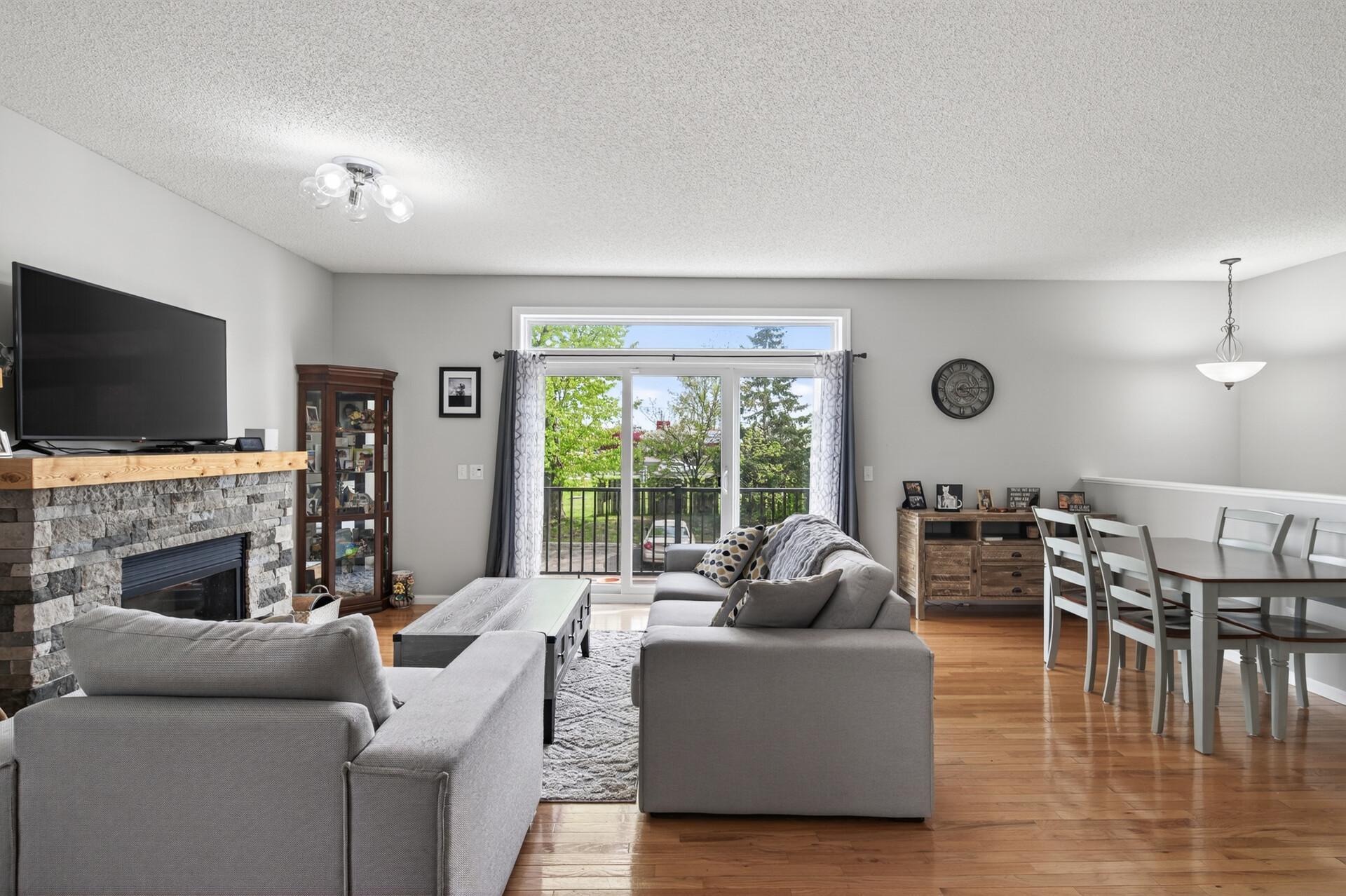 Functional Open-Concept Dining Space