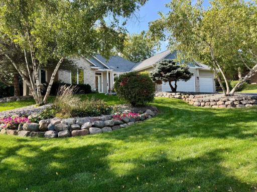 11272 Kenworth Lane, Lakeville, MN 55044