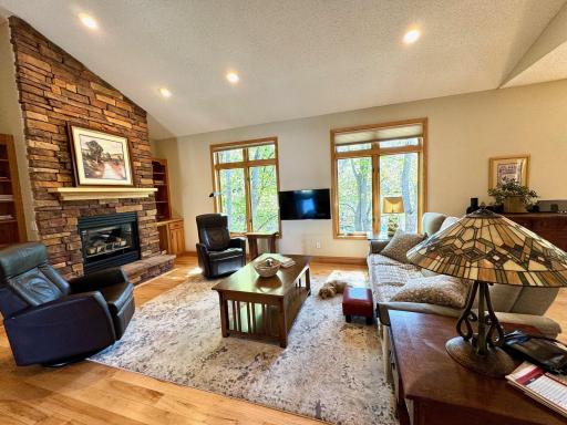 11272 Kenworth Lane, Lakeville, MN 55044