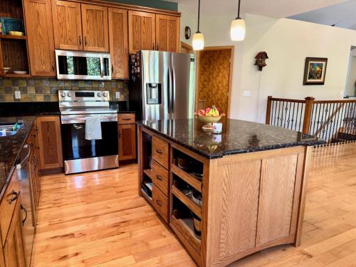 11272 Kenworth Lane, Lakeville, MN 55044