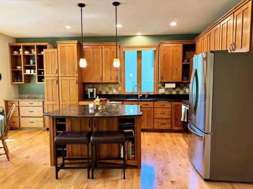 11272 Kenworth Lane, Lakeville, MN 55044