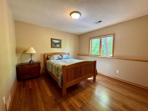 11272 Kenworth Lane, Lakeville, MN 55044